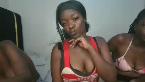 Snapshot of stargirl_lia chatting on October 11, 2025, 2:26 pm lia online show from October 11, 2025, 2:26 pm