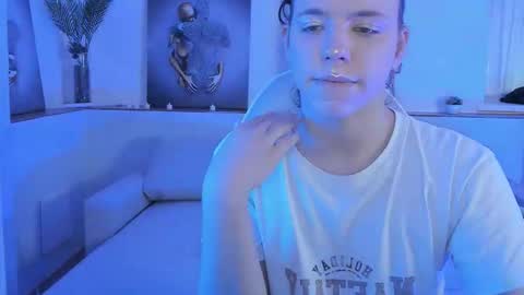 Snapshot of starlight_madison chatting on March 3, 2026, 2:07 am Madison online show from March 3, 2026, 2:07 am