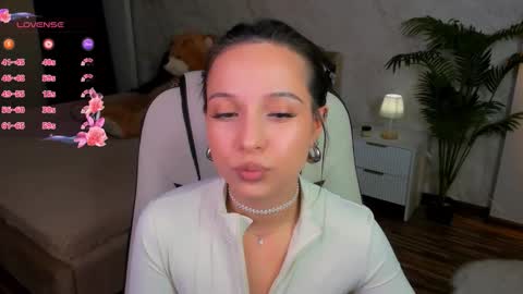Your Fairy online show from October 13, 2025, 6:02 am
