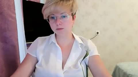 Stasya online show from May 22, 2026, 8:42 am