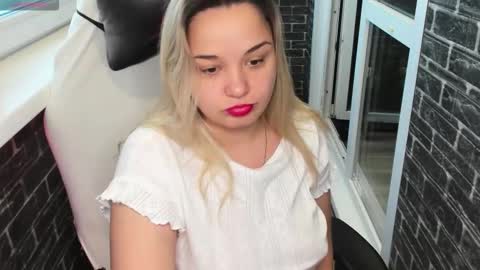 Snapshot of stasyasunshine chatting on November 24, 2025, 3:28 am stasyasunshine online show from November 24, 2025, 3:28 am