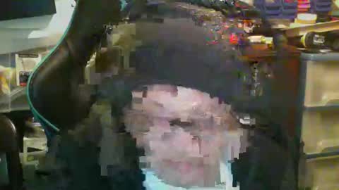 stavrounicholaas online show from September 24, 2025, 10:40 am