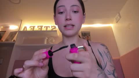 Stefa Gomez  online show from February 9, 2026, 12:20 pm