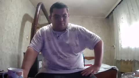 Stefan online show from October 2, 2025, 8:32 am