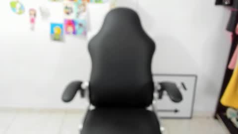 Snapshot of stefan_litleee chatting on February 21, 2025, 10:15 pm julieth-cancer online show from February 21, 2025, 10:15 pm