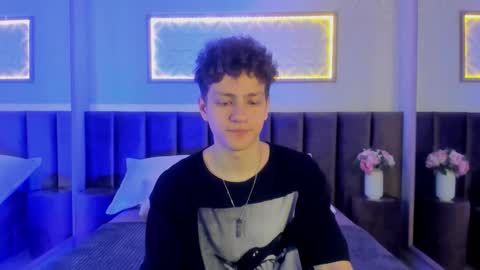 Esrefan online show from February 28, 2026, 8:32 pm