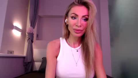 stefanie_eclipse online show from February 12, 2026, 8:20 am