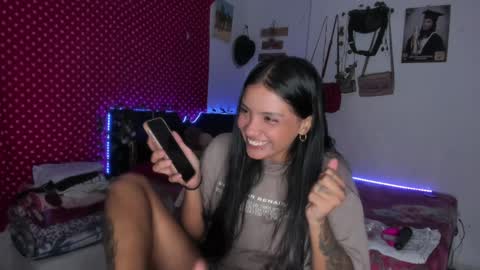 Im MiaIts my first day here  online show from January 7, 2025, 2:10 am