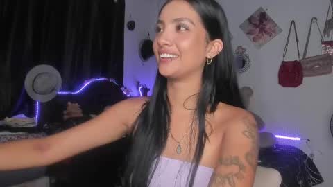 Im MiaIts my first day here  online show from February 26, 2025, 2:59 am