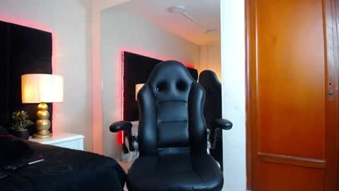 Snapshot of stefano_moretti chatting on June 25, 2026, 5:12 am S T E F A N O online show from June 25, 2026, 5:12 am