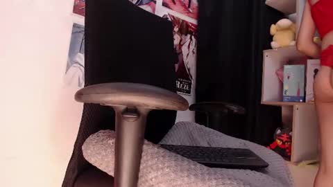 stefany lovers online show from June 14, 2026, 2:24 am