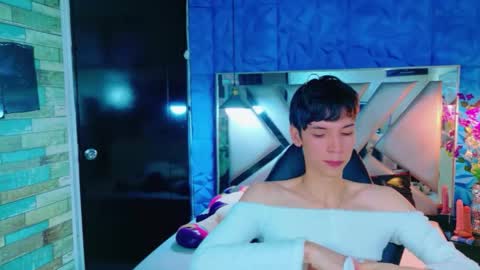 stefany piink online show from May 27, 2026, 12:46 pm