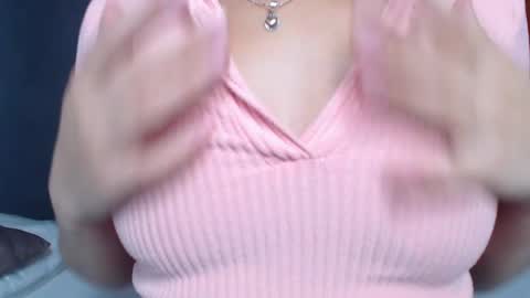 Stefanny lopez online show from March 4, 2025, 12:01 pm