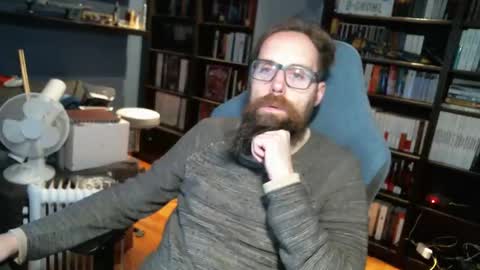 MeStef online show from December 5, 2024, 7:17 pm