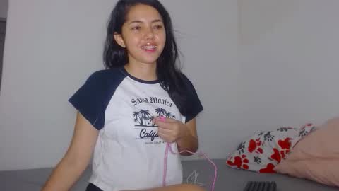 stefany online show from November 24, 2025, 7:19 am