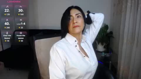 Snapshot of steffy_31 chatting on September 17, 2025, 2:02 am Steffy online show from September 17, 2025, 2:02 am
