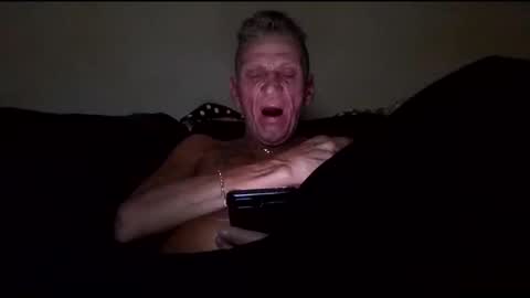 stefy1037 online show from November 18, 2025, 4:28 am