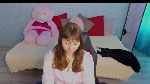 Snapshot of steladream chatting on June 26, 2026, 9:35 am Stela online show from June 26, 2026, 9:35 am