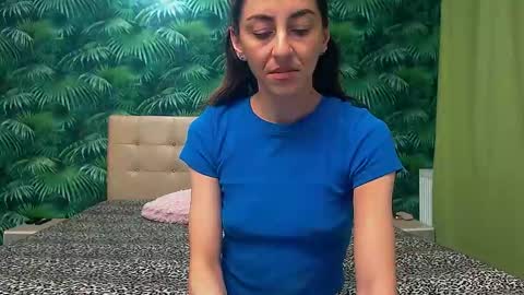 Snapshot of stella_john chatting on January 31, 2025, 4:36 am Stella John online show from January 31, 2025, 4:36 am