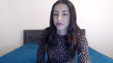 Snapshot of stella_john chatting on September 10, 2025, 6:13 am Stella John online show from September 10, 2025, 6:13 am