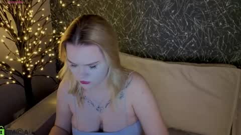 stella_morgan online show from May 18, 2026, 1:24 am