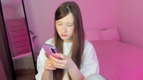 stella_sunny online show from February 26, 2025, 7:05 pm