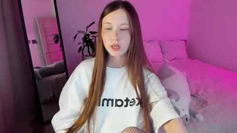 stella_sunny online show from February 28, 2025, 12:10 am