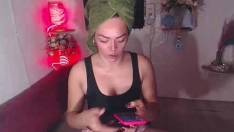 stella online show from March 12, 2025, 9:56 pm