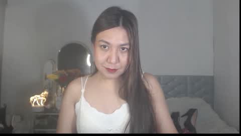 Snapshot of stellahugets chatting on November 4, 2025, 5:01 pm Stella online show from November 4, 2025, 5:01 pm