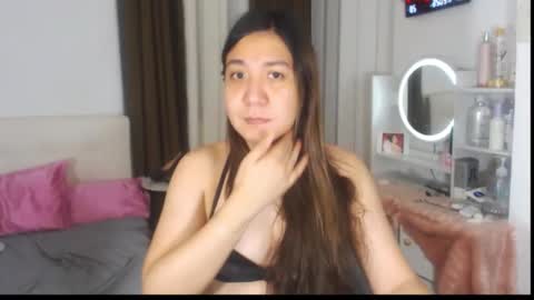 Stella online show from April 8, 2026, 8:31 pm