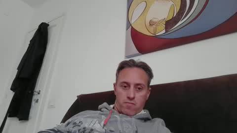 sten015 online show from November 13, 2025, 12:59 pm