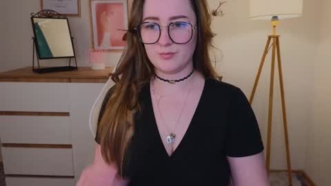 Emma online show from December 6, 2024, 9:57 pm