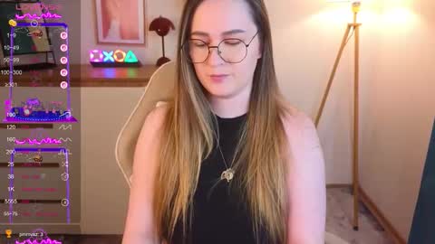 Emma online show from September 30, 2025, 9:09 pm