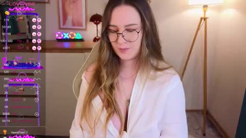 Emma online show from October 9, 2025, 9:46 pm