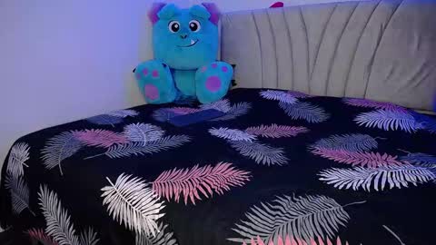 Emma online show from February 8, 2025, 11:13 pm