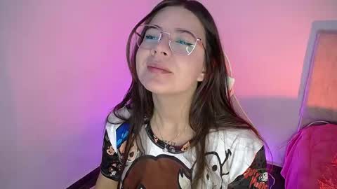 Emma online show from September 17, 2025, 11:39 pm