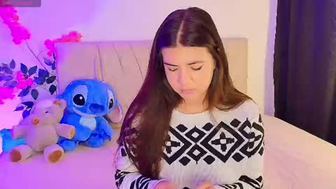 Snapshot of stepha_sweet chatting on June 11, 2026, 11:47 pm Emma online show from June 11, 2026, 11:47 pm