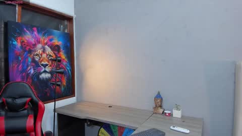 Stephane Rouss online show from October 17, 2025, 7:49 pm