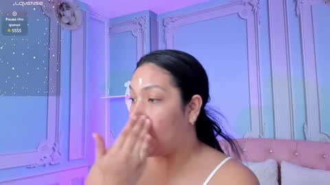 Snapshot of stephania_diamond chatting on January 18, 2025, 6:32 pm         online show from January 18, 2025, 6:32 pm