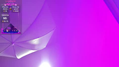 Snapshot of stephania_diamond chatting on February 4, 2025, 2:17 am         online show from February 4, 2025, 2:17 am