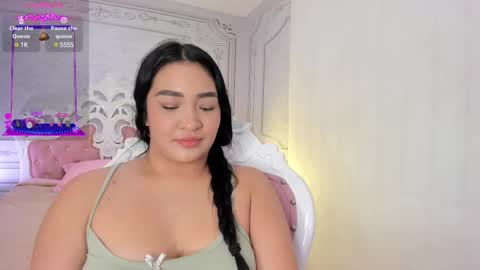 Snapshot of stephania_diamond chatting on February 12, 2025, 5:26 am         online show from February 12, 2025, 5:26 am