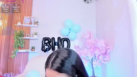 Snapshot of stephania_diamond chatting on September 21, 2025, 2:35 am         online show from September 21, 2025, 2:35 am