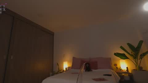 stephania_let online show from March 23, 2026, 1:59 pm