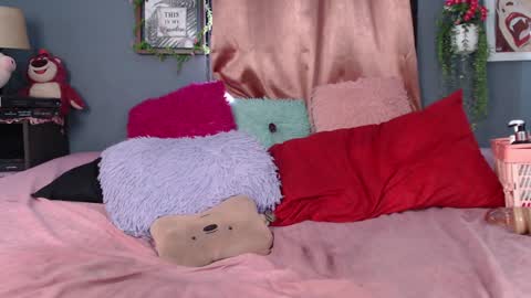    IG  stephani 3333 online show from December 8, 2024, 10:03 pm