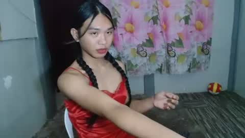 stephanie_zee online show from June 6, 2026, 2:33 pm
