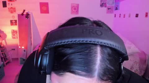 Stephanie  online show from January 15, 2025, 2:06 am