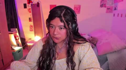 Stephanie  online show from February 5, 2025, 1:04 am