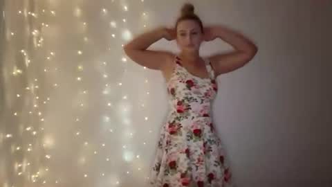Stephany online show from June 26, 2026, 12:09 pm