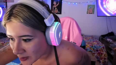 Snapshot of stephany_uwu chatting on January 4, 2025, 12:59 am Stephany independient model online show from January 4, 2025, 12:59 am