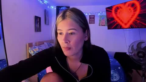 Snapshot of stephany_uwu chatting on January 9, 2025, 12:03 am Stephany independient model online show from January 9, 2025, 12:03 am